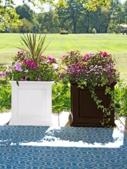 Fairfield Self-Watering Square Planter, 20” X 20” 14 Fairfield Self-Watering Square Planter, 20” X 20” -Best Garden Care Shop 39618 3022 001E tif
