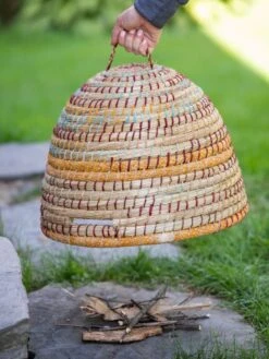 Artisan Natural Bee Skep -Best Garden Care Shop 3 4 crop 8613063 0361