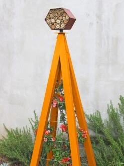 Bee Bungalow + Akoris Garden Tuteur Jr. -Best Garden Care Shop 8600532 04v bee bungalow akoris garden tuteur kumquat